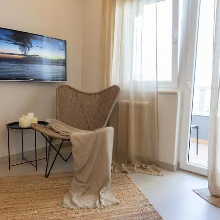 Uvalić A2 Apartament Trogir